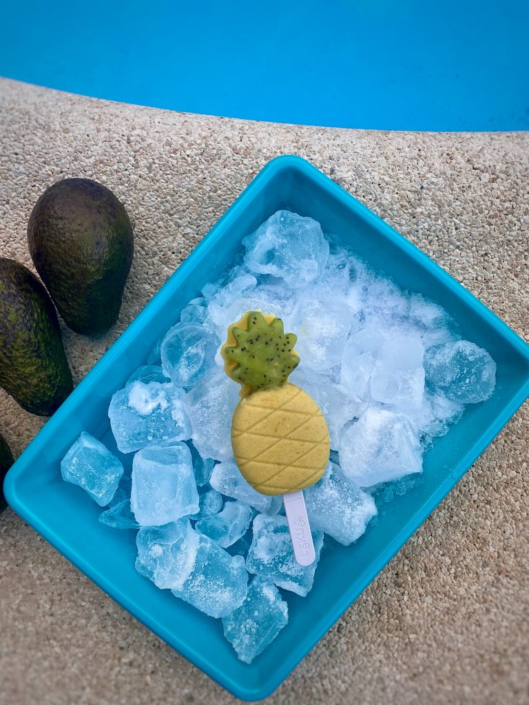 helado saludable de aguacate y melocotón